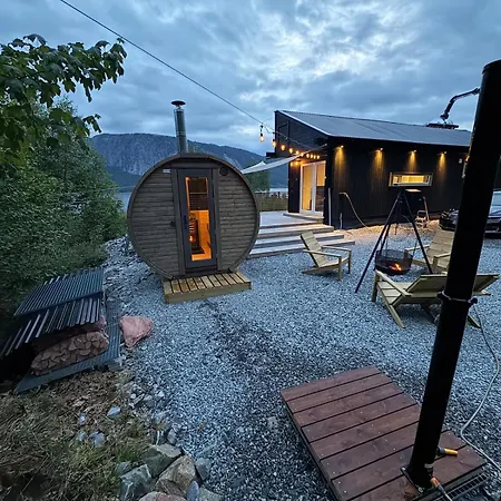 펜션 The Container House